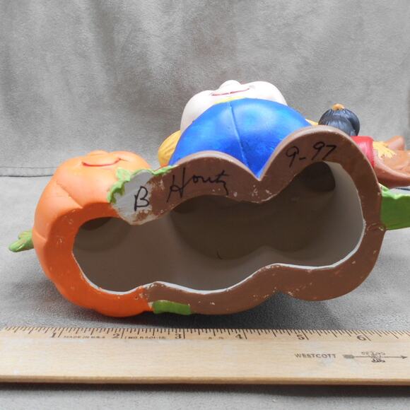 Vintage Ceramic Crack Pot Scarecrow w/Pumpkin 9.5" 1997 Halloween Thanksgiving - Picture 7 of 10